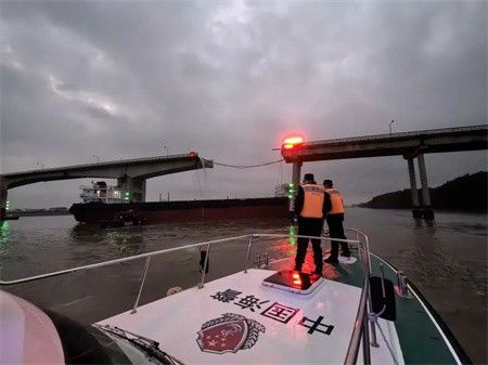 中国广州南沙“船撞桥”事故原因初步查明