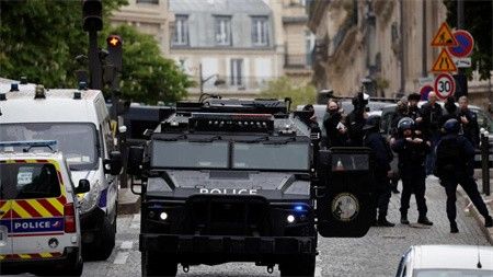 突发！“男子携带爆炸物闯入伊朗驻法国使馆领事处”